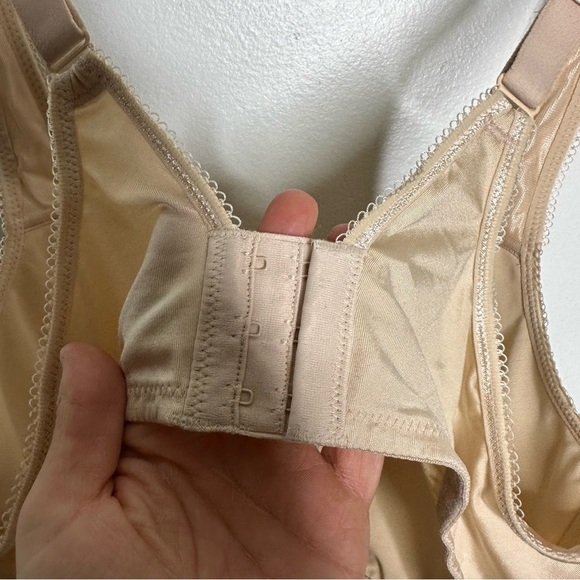 Wacoal Basic Beauty Underwire T-Shirt Bra 853192 Womens 40D - Picture 3 of 5